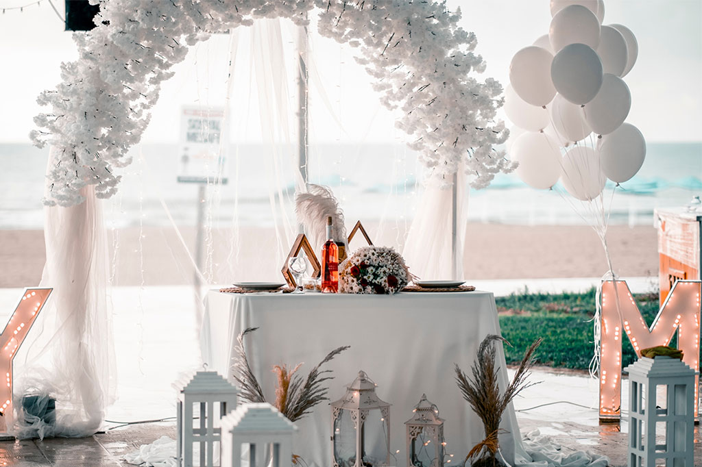 Wedding Couple Balloons